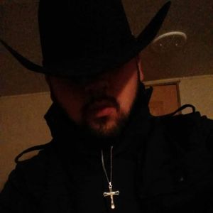 Meet your Posher, Luis